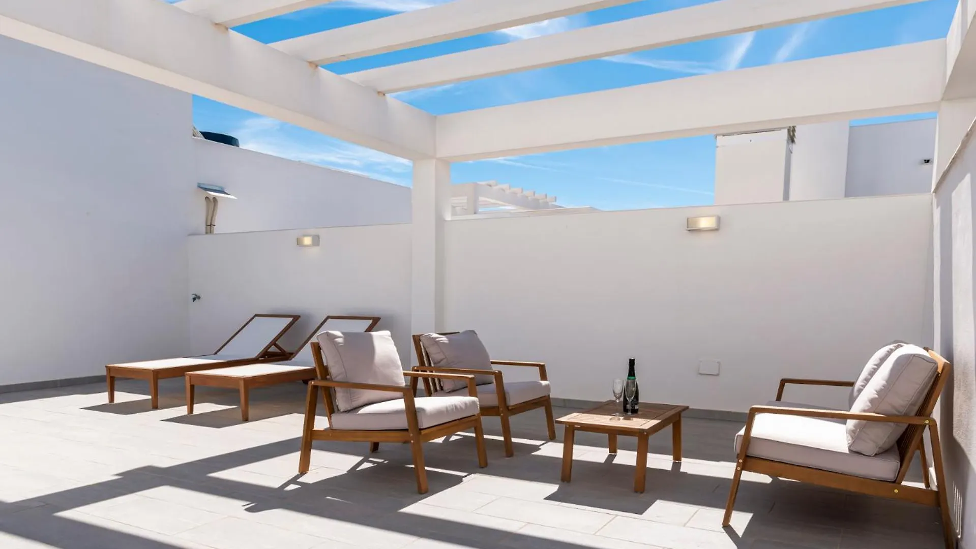 Apartment Modern Penthouse - Near Beach & Oldtown Estepona Spain