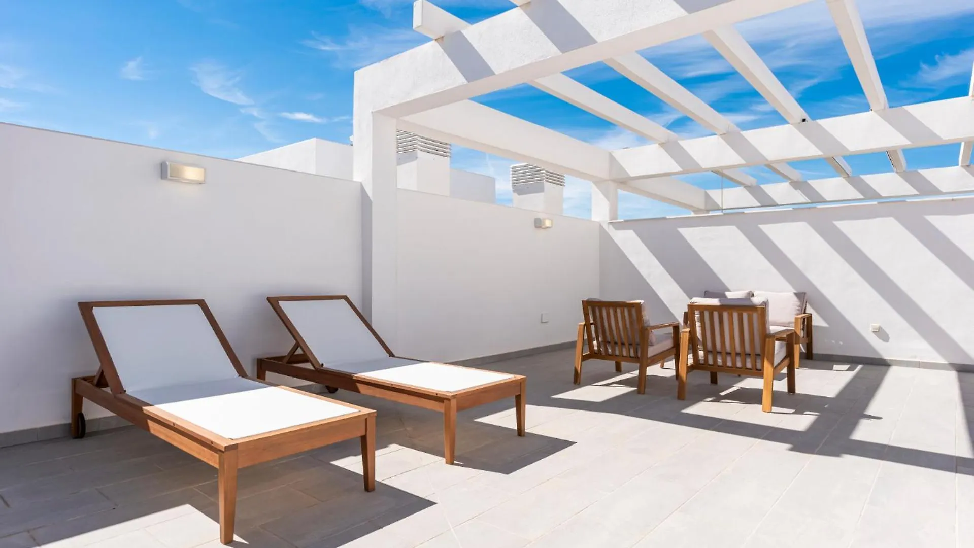 Apartment Modern Penthouse - Near Beach & Oldtown Estepona