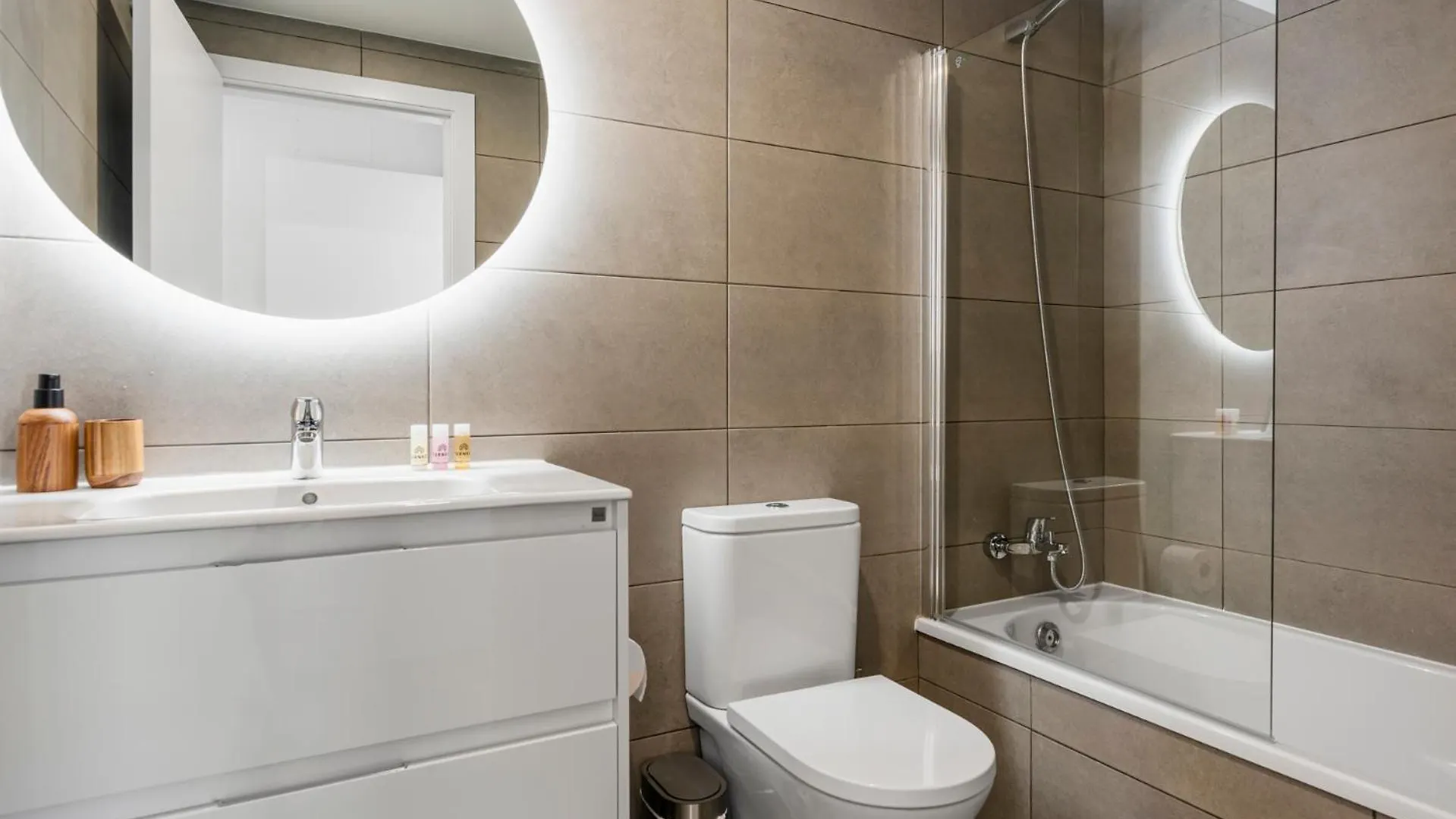 Modern Penthouse - Near Beach & Oldtown Estepona 0*,