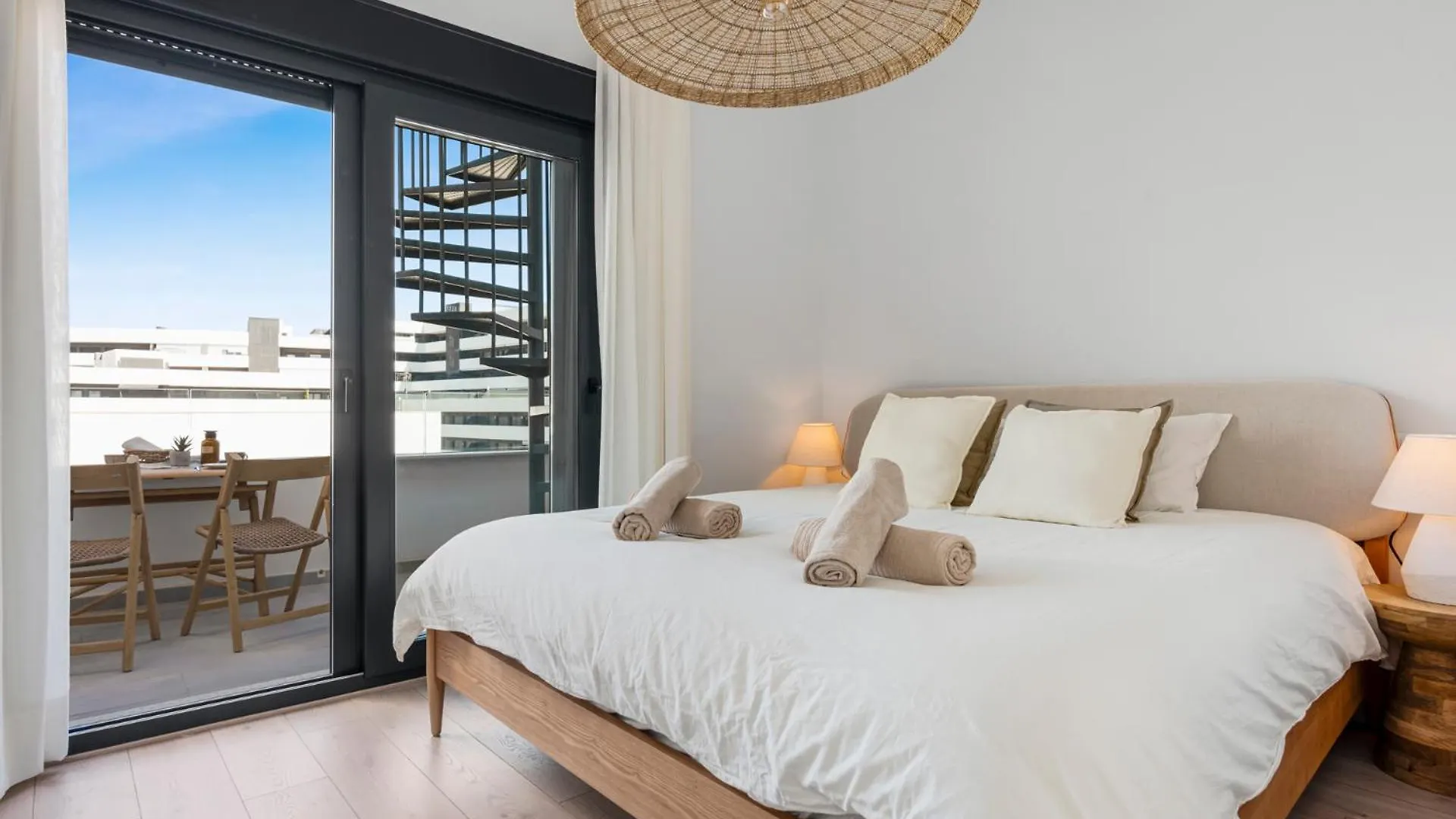 Modern Penthouse - Near Beach & Oldtown Estepona Apartment