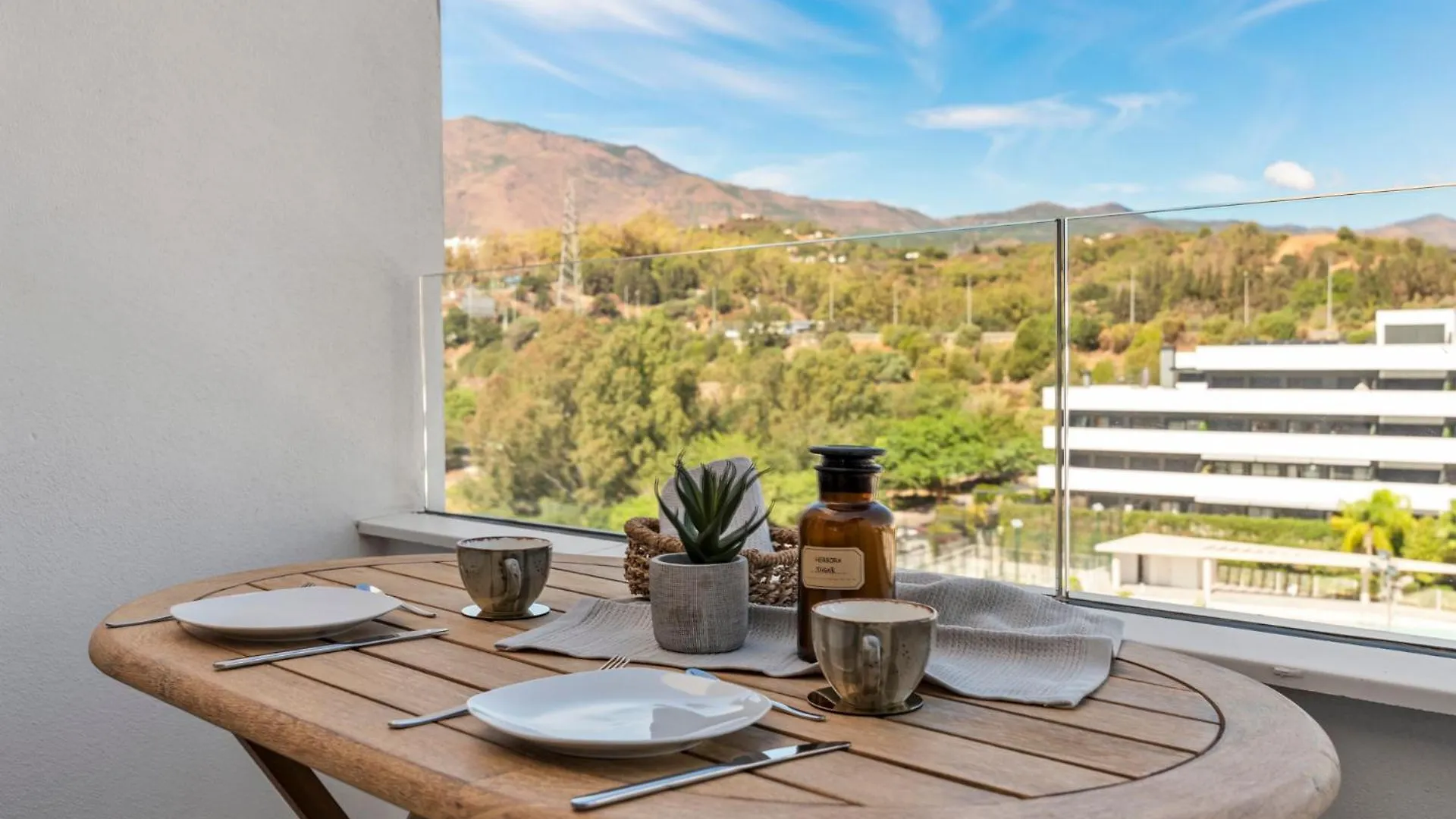 Modern Penthouse - Near Beach & Oldtown Estepona Apartment